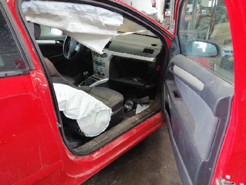 opel astra h berlina del año 2007