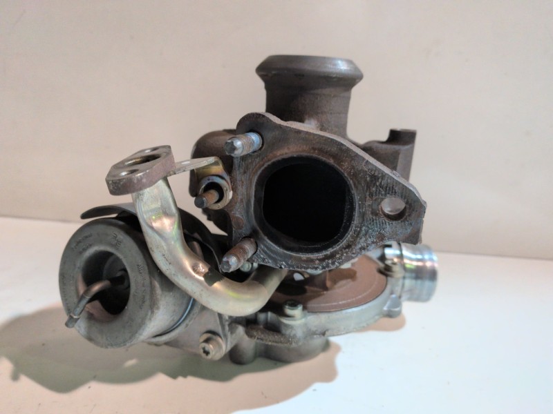 Recambio de turbocompresor para renault megane iii berlina 5p k9k636 referencia OEM IAM 54389700006  