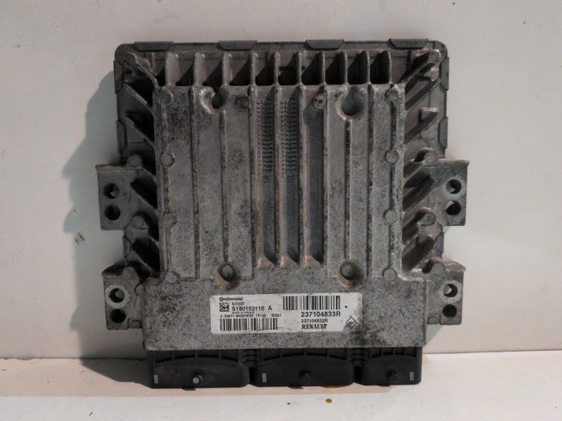 Recambio de centralita motor uce para renault megane iii berlina 5p k9k636 referencia OEM IAM 237104833R  