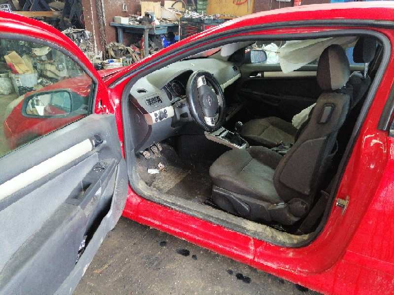 opel astra h berlina del año 2007