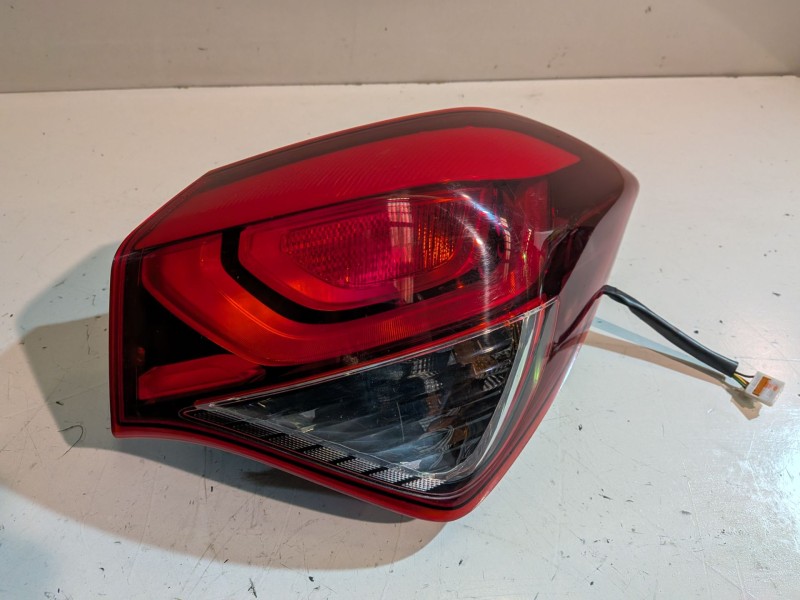 Recambio de piloto trasero derecho para hyundai i20 (gb) g4la referencia OEM IAM 92402C8000  