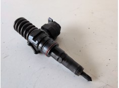 Recambio de inyector para volkswagen passat berlina (3b2) ajm referencia OEM IAM 038130073F  