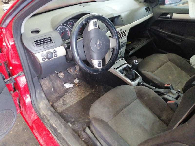 opel astra h berlina del año 2007