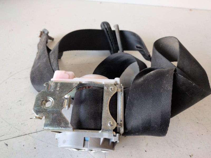 Recambio de cinturon seguridad trasero derecho para toyota proace verso ah01 referencia OEM IAM 98130059XX  