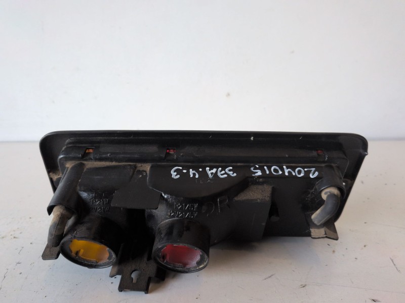 Recambio de piloto trasero derecho paragolpes para mitsubishi montero (v20/v40) 4d56 referencia OEM IAM   