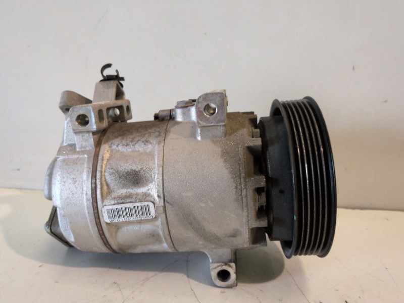 Recambio de compresor aire acondicionado para renault clio iv k9k638 referencia OEM IAM 926008582R  