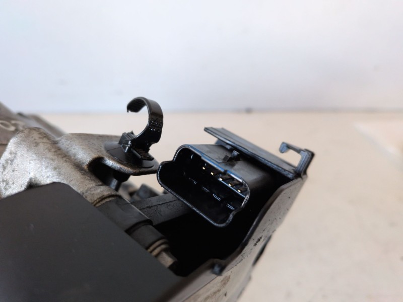 Recambio de alternador para peugeot 308 sw bhz referencia OEM IAM 9815455980  