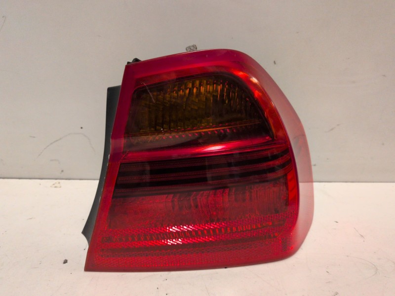 Recambio de piloto trasero derecho para bmw serie 3 berlina (e90) n46b20b referencia OEM IAM 6937458  
