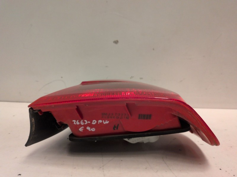 Recambio de piloto trasero derecho para bmw serie 3 berlina (e90) n46b20b referencia OEM IAM 6937458  