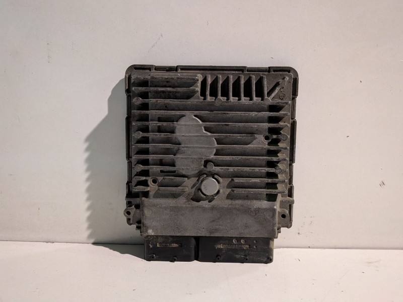 Recambio de centralita motor uce para volkswagen polo v (6r1) cayb referencia OEM IAM 03L906023D  