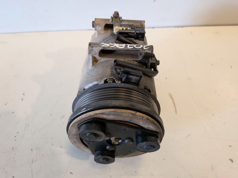 Recambio de compresor aire acondicionado para ford focus berlina (cap) kkda referencia OEM IAM 4M5H19D629AD  