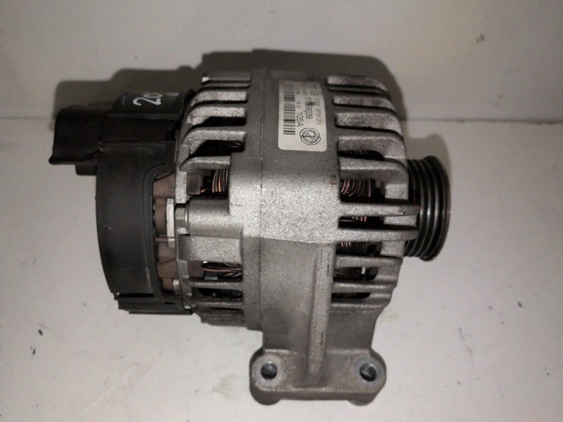 Recambio de alternador para fiat 500 (150) cabrio 169a4000 referencia OEM IAM 51859039  