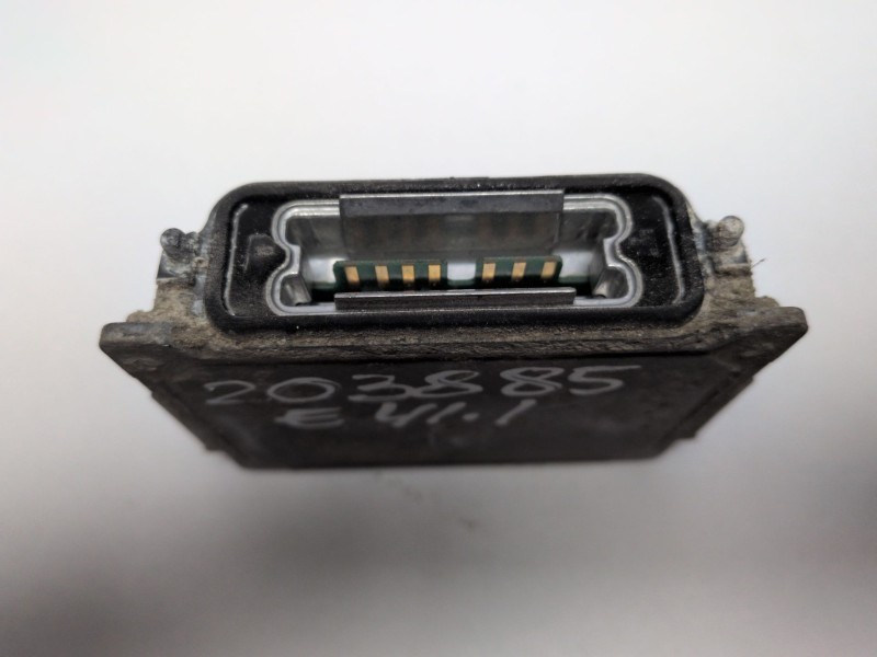 Recambio de centralita faros xenon para opel vectra c berlina z19dth referencia OEM IAM 89034934  
