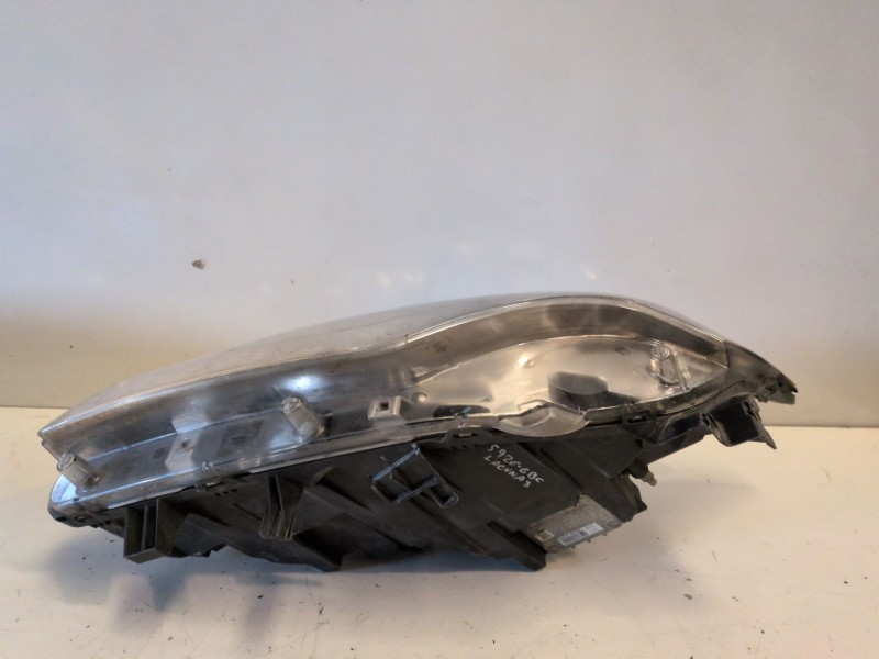 Recambio de faro izquierdo para renault laguna iii berlina m9r742 referencia OEM IAM 260600035R  