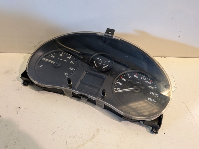 Recambio de cuadro instrumentos para fiat ii scudo (272) combi rhk referencia OEM IAM 1401107680  