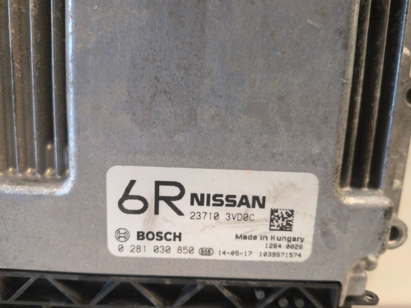 Recambio de centralita motor uce para nissan nv200 /evalia (m20/m) k9k608 referencia OEM IAM 0281030850  