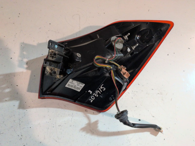 Recambio de piloto trasero izquierdo para hyundai i20 (gb) g4la referencia OEM IAM 92401C8000  