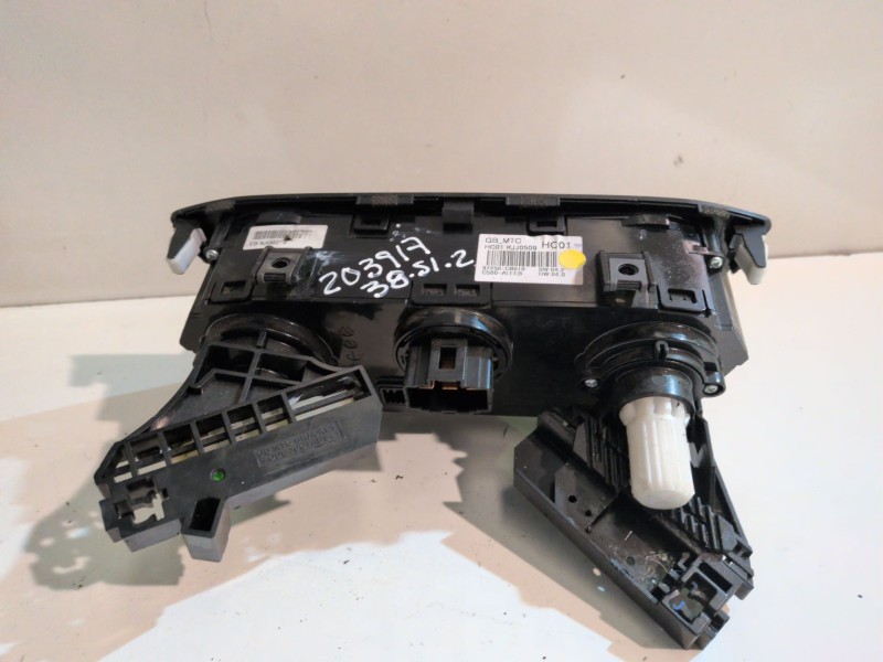 Recambio de mando climatizador para hyundai i20 (gb) g4la referencia OEM IAM 97250C8010  