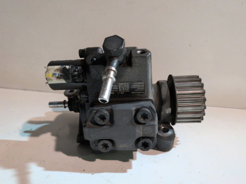 Recambio de bomba inyeccion para renault megane iii berlina 5p k9k636 referencia OEM IAM A2C53351931  
