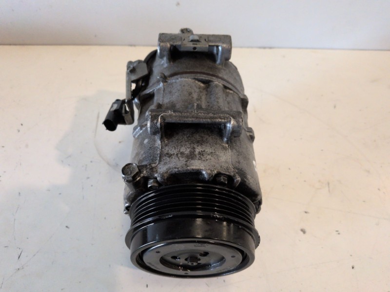 Recambio de compresor aire acondicionado para mercedes-benz clase b (bm 245) 640940 referencia OEM IAM A0022304811  