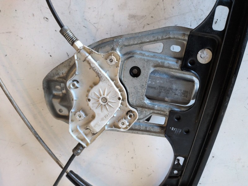 Recambio de elevalunas delantero izquierdo para mercedes-benz clase c (bm 203) berlina 611962 referencia OEM IAM   
