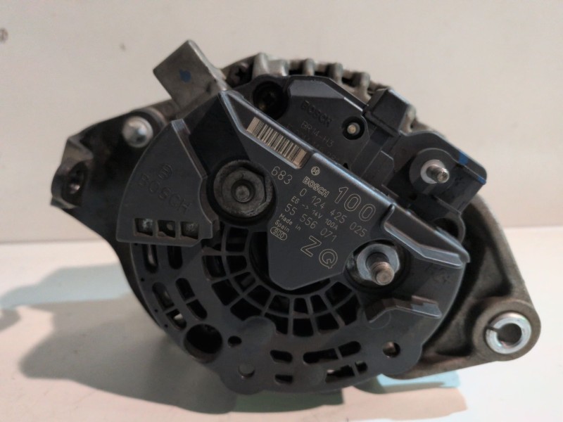 Recambio de alternador para opel astra h berlina z18xe referencia OEM IAM 0124425025  