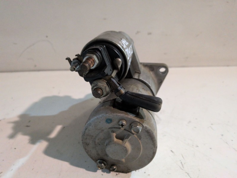 Recambio de motor arranque para opel astra h berlina z18xe referencia OEM IAM 55556130  