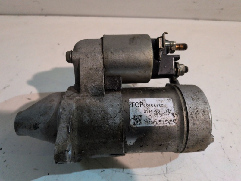Recambio de motor arranque para opel astra h berlina z18xe referencia OEM IAM 55556130  