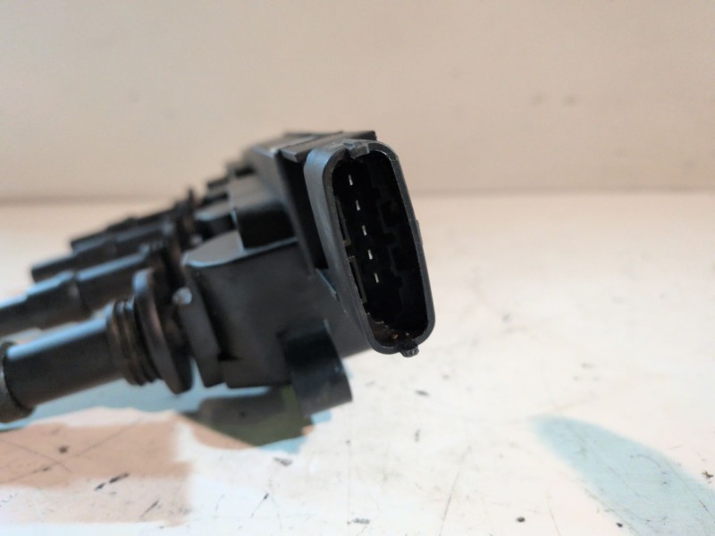Recambio de bobina encendido para opel astra h berlina z18xe referencia OEM IAM 245108  