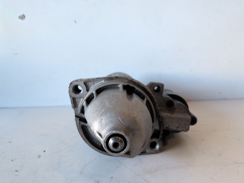 Recambio de motor arranque para mercedes-benz clase c (bm 203) berlina 611962 referencia OEM IAM 0986017260  