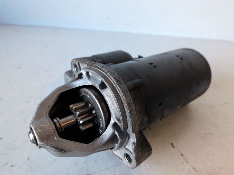 Recambio de motor arranque para mercedes-benz clase c (bm 203) berlina 611962 referencia OEM IAM 0986017260  