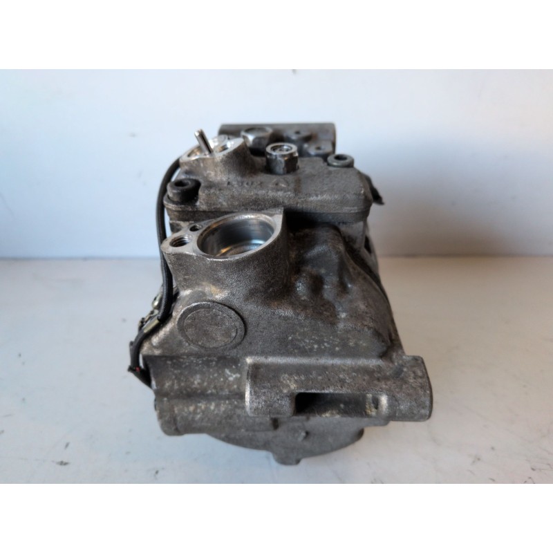 Recambio de compresor aire acondicionado para mercedes-benz clase c (bm 203) berlina 611962 referencia OEM IAM 4472208221  