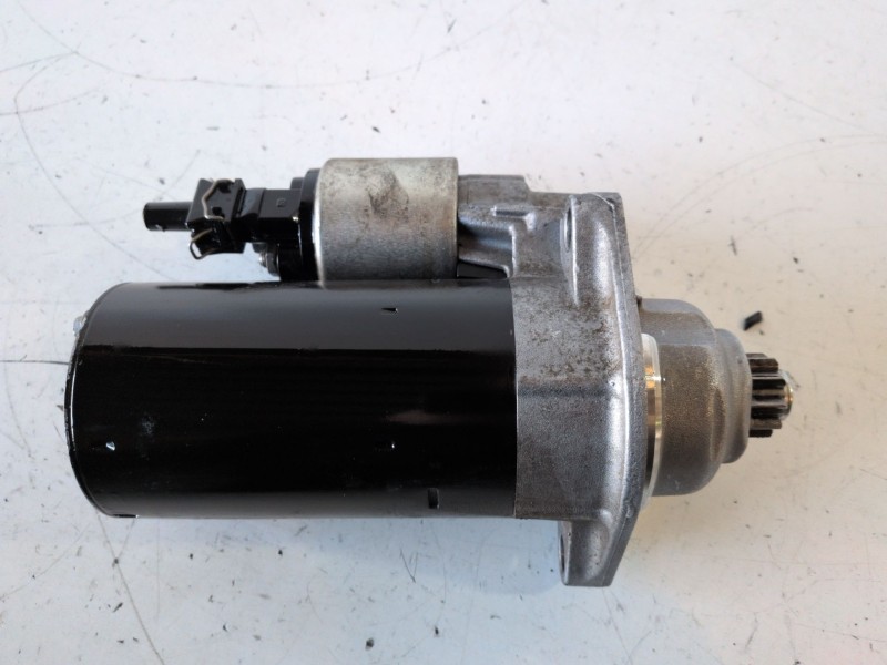 Recambio de motor arranque para volkswagen polo iv (9n1) amf referencia OEM IAM 0986016980  
