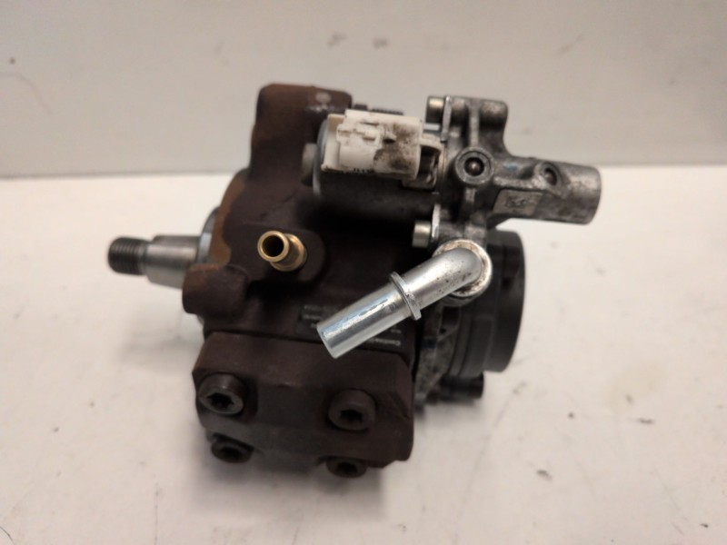 Recambio de bomba inyeccion para ford c-max (cb7) t3da referencia OEM IAM A2C53384062  