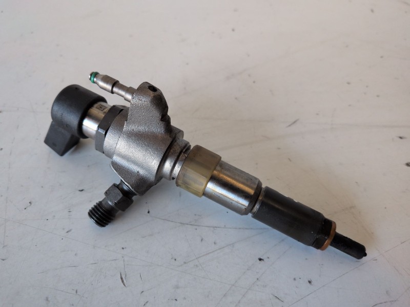 Recambio de inyector para ford c-max (cb7) t3da referencia OEM IAM 9674973080  