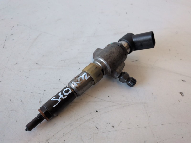 Recambio de inyector para ford c-max (cb7) t3da referencia OEM IAM 9674973080  