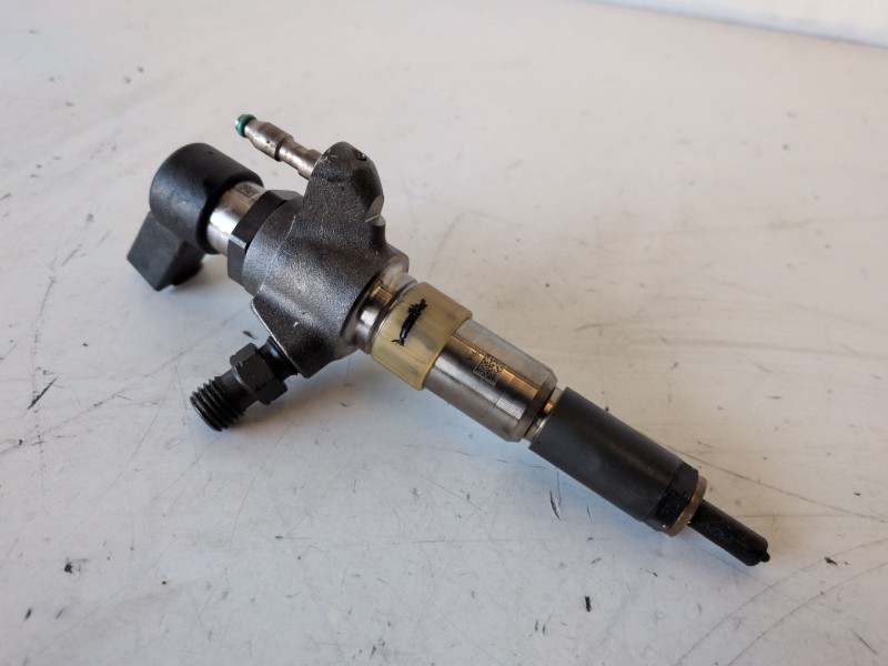 Recambio de inyector para ford c-max (cb7) t3da referencia OEM IAM 9674973080  