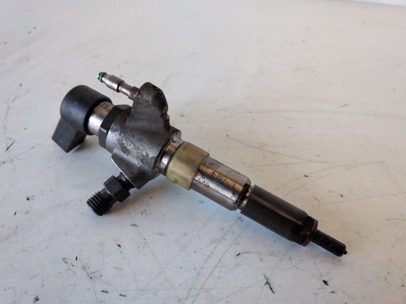 Recambio de inyector para ford c-max (cb7) t3da referencia OEM IAM 9674973080  