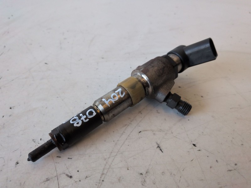Recambio de inyector para ford c-max (cb7) t3da referencia OEM IAM 9674973080  