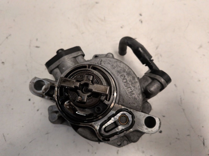 Recambio de depresor freno / bomba vacio para ford c-max (cb7) t3da referencia OEM IAM 9684786780  