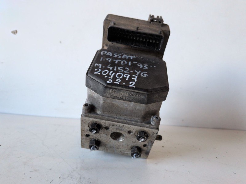 Recambio de abs para volkswagen passat berlina (3b2) ajm referencia OEM IAM 0265220525  