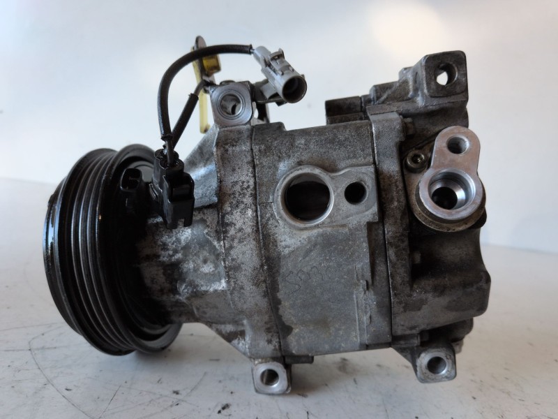 Recambio de compresor aire acondicionado para toyota yaris (ncp1/nlp1/scp1) 1szfe referencia OEM IAM 4472206250  