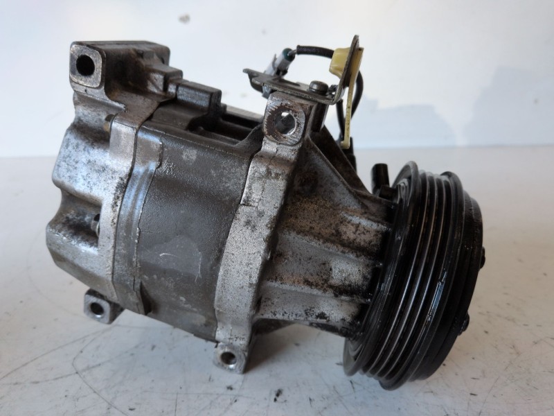 Recambio de compresor aire acondicionado para toyota yaris (ncp1/nlp1/scp1) 1szfe referencia OEM IAM 4472206250  