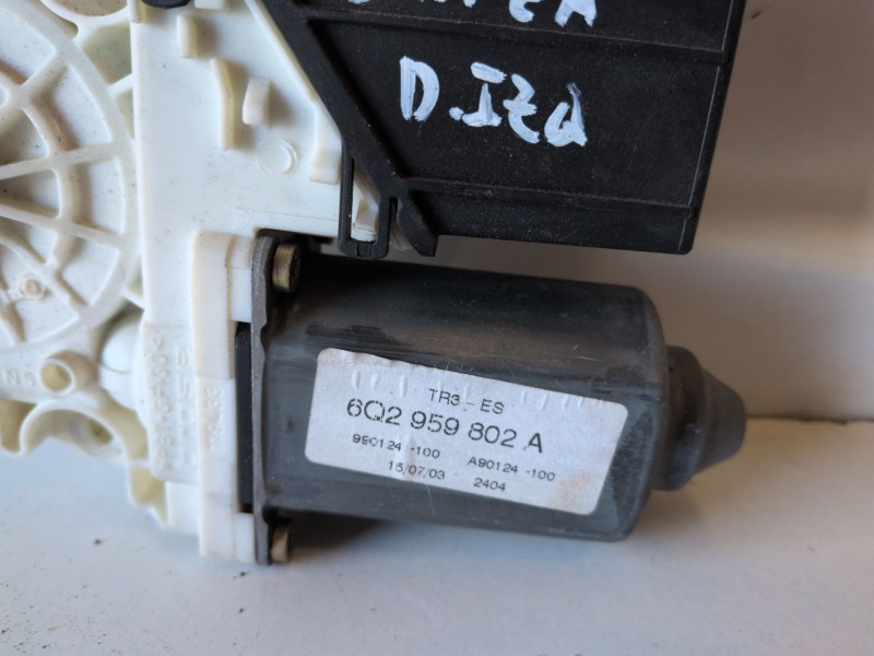 Recambio de motor elevalunas delantero izquierdo para seat ibiza (6l1) bby referencia OEM IAM 6Q0959802A  