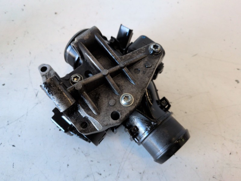 Recambio de caja mariposa para peugeot 207 9hx referencia OEM IAM 9660030380  