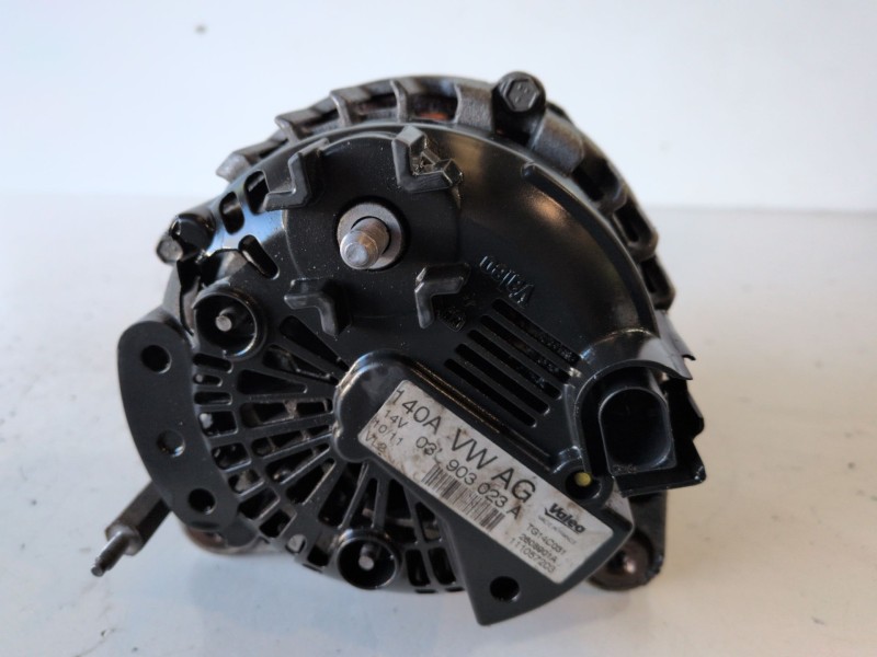 Recambio de alternador para audi a3 sportback (8pa) cffb referencia OEM IAM 03L903023A  