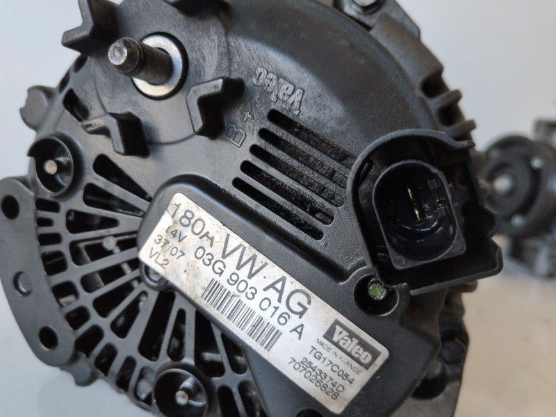 Recambio de alternador para audi a6 berlina (4f2) bre referencia OEM IAM 03G903016A  