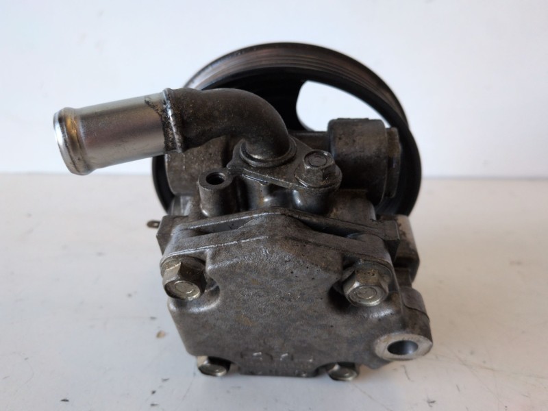 Recambio de bomba direccion para mazda 3 berlina (bk) z6 referencia OEM IAM   