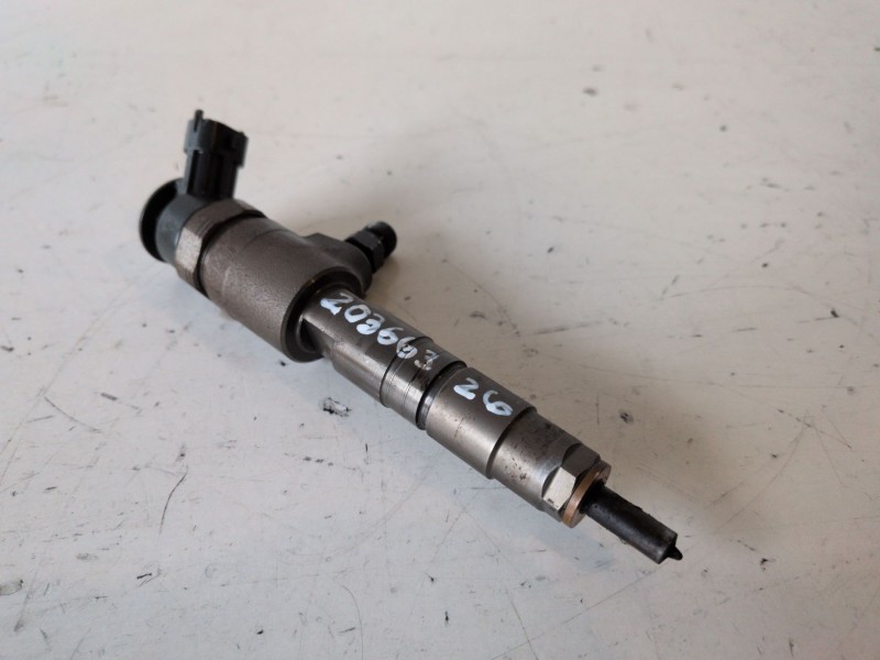 Recambio de inyector para citroen berlingo combi 9h06 referencia OEM IAM 0445110340  