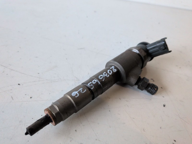 Recambio de inyector para citroen berlingo combi 9h06 referencia OEM IAM 0445110340  